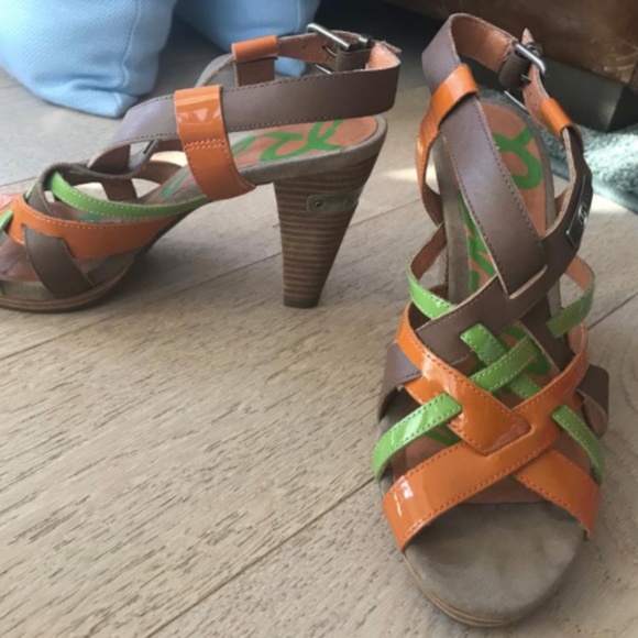 Beautiful Chic Heels - Picture 2 of 4